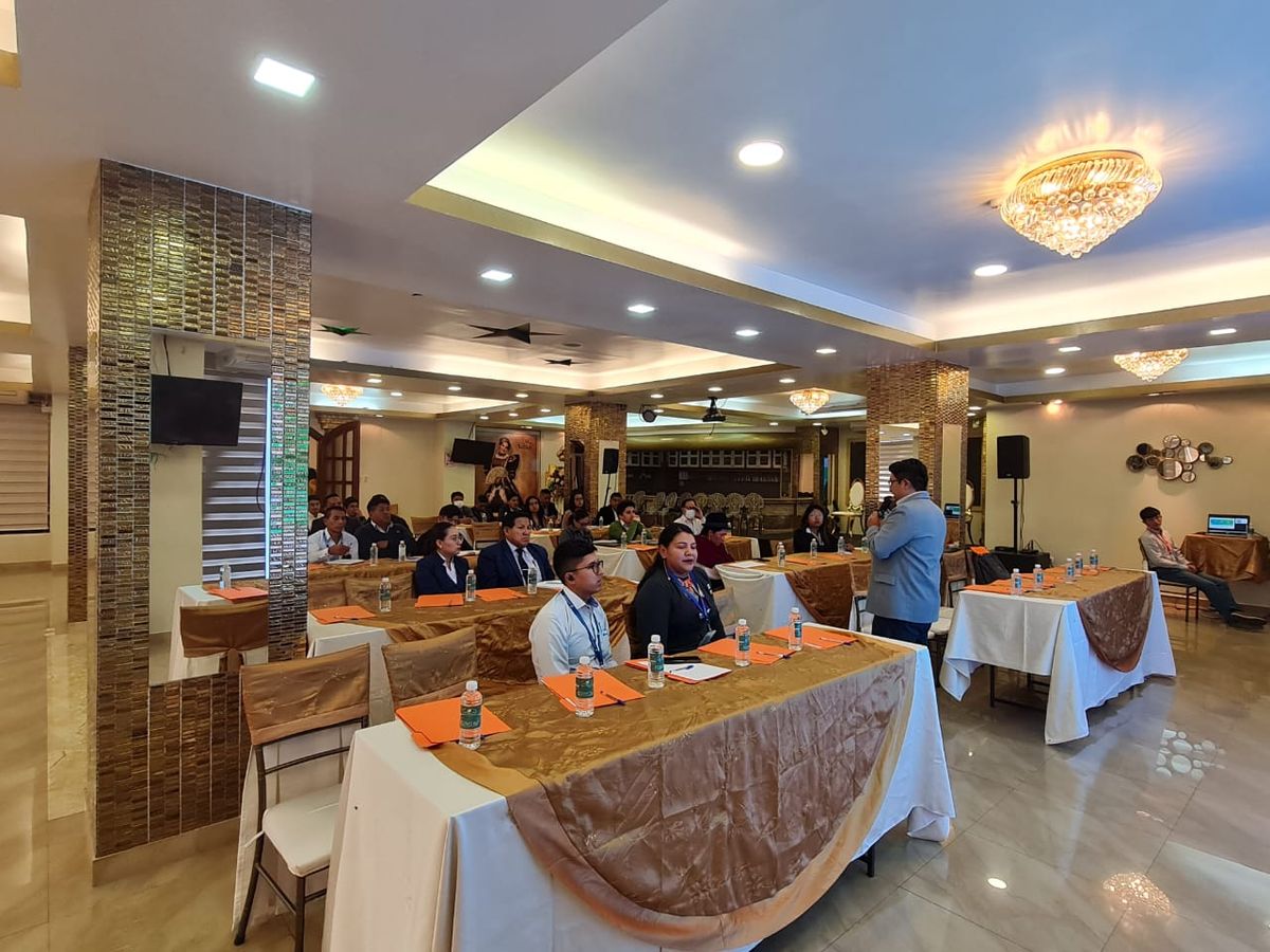 Asistentes a la jornada de formación en microfinanzas de FESPE