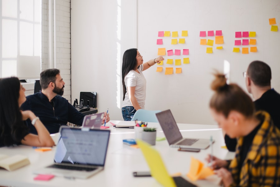 Sesión de planificación de proyectos sociales y productivos con la comunidad